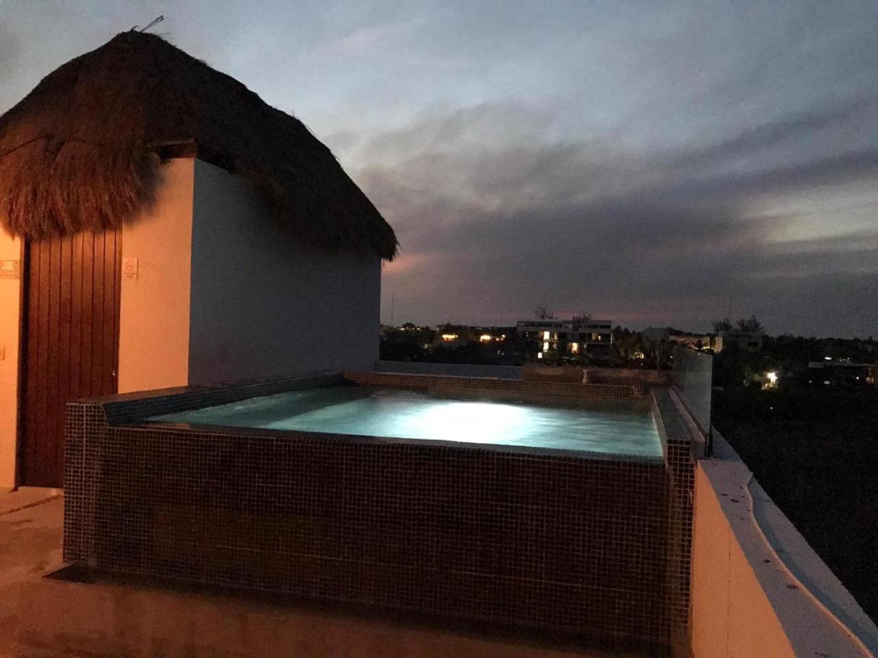 Hotel Luna Roja Holbox エクステリア 写真